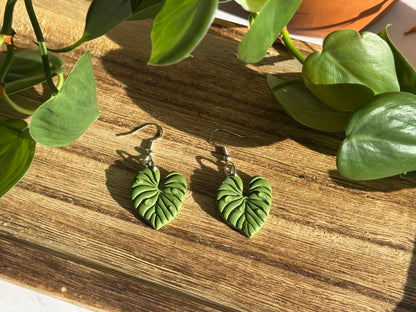 Philodendron Leaf Earrings - Water Droplet Effect