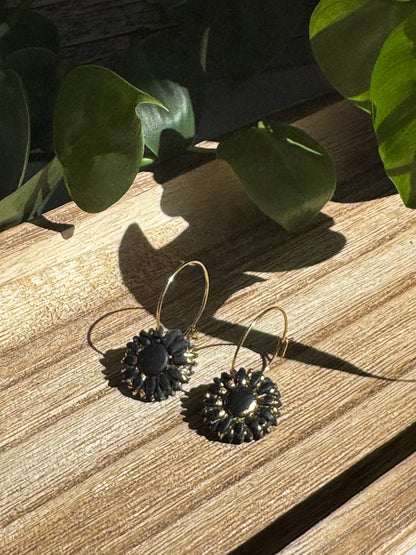 Gold-Flecked Daisy Earrings
